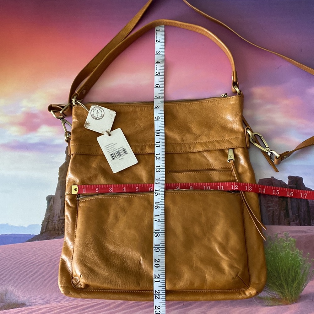๐ค๐NWT HOBO Leather Shoulder/Crossbody bag. - Picture 8 of 15